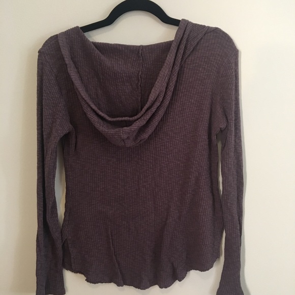 💕 SALE! Soft & Sexy American Eagle Long sleeve hoodie shirt size Medium - Picture 4 of 5